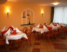 KRAKUS hotel Cracovia alloggio ristorante vacanze parco acquatico a Cracovia